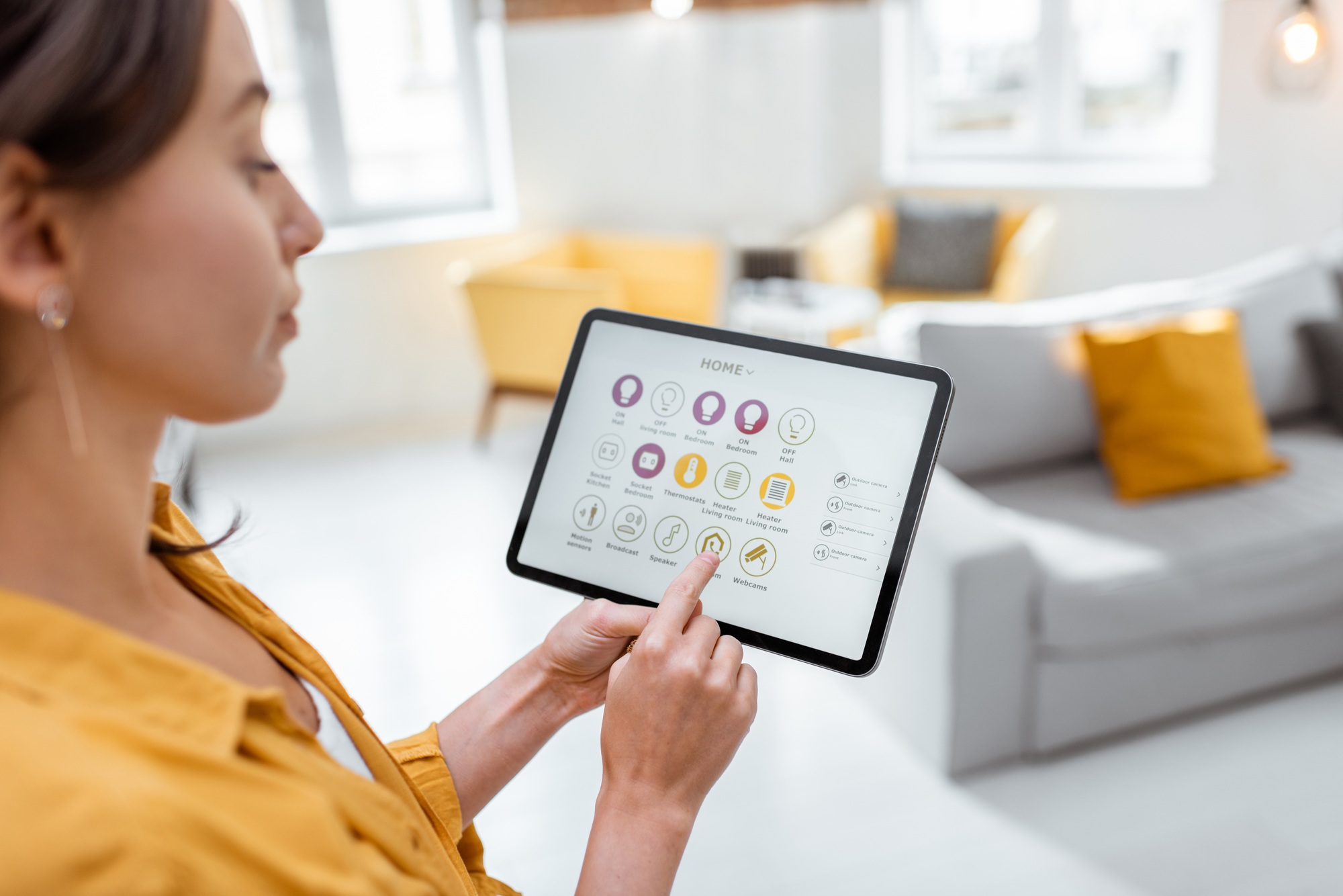 Controlling smart home devices using a digital tablet